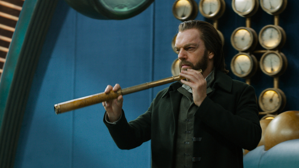 Hugo Weaving, protagonista de 'Máquinas Mortales'