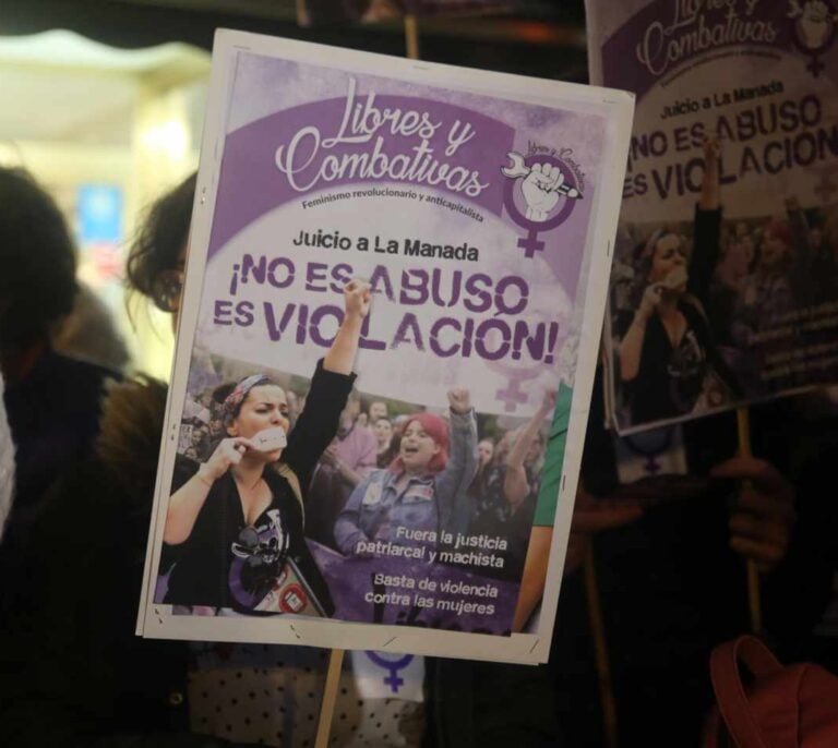 La Manada seguirá mañana desde Sevilla la vista que decidirá si entran en prisión
