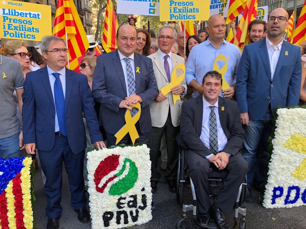 Andoni Ortuzar participa en la última Diada.