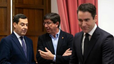 PP y Cs pactan que Vox esté presente en la Mesa del Parlamento para que Moreno sea presidente