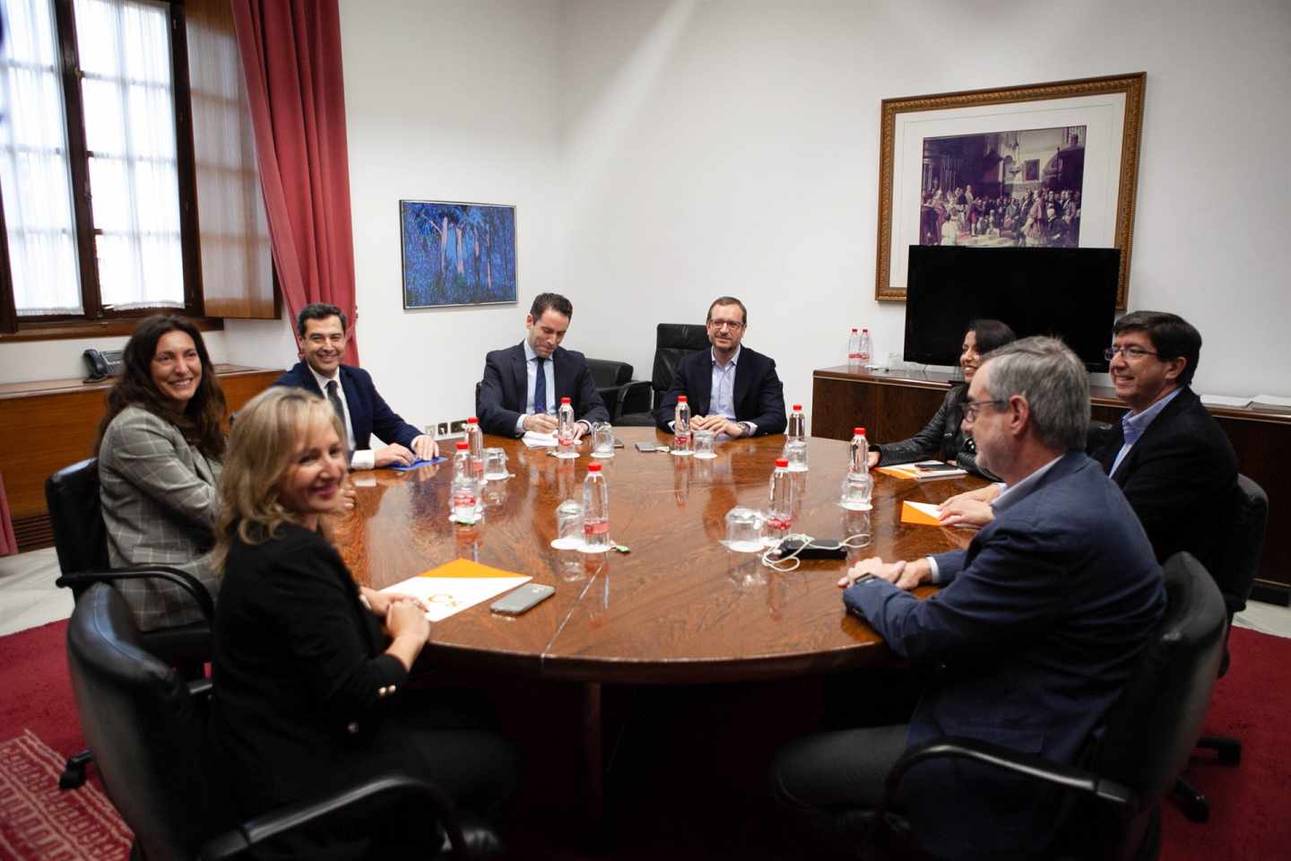 PPy Cs cierran su acuerdo programático íntegro en Andalucía con 90 medidas