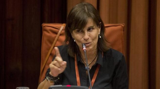 Victoria Álvarez, durante su comparecencia en el Parlamento de Cataluña en junio de 2017.