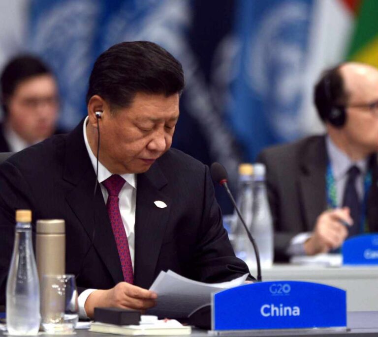 Trump acuerda una tregua a la guerra comercial con China tras reunirse con Xi en el G20