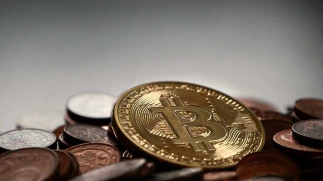 El bitcoin 'celebra' el aniversario de su récord un 81% por debajo de máximos