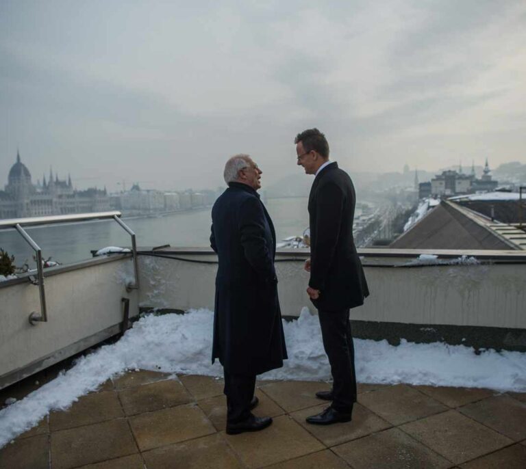 Hungría dice que Cataluña es un "asunto sensible" y seguirá apoyando la unidad de España