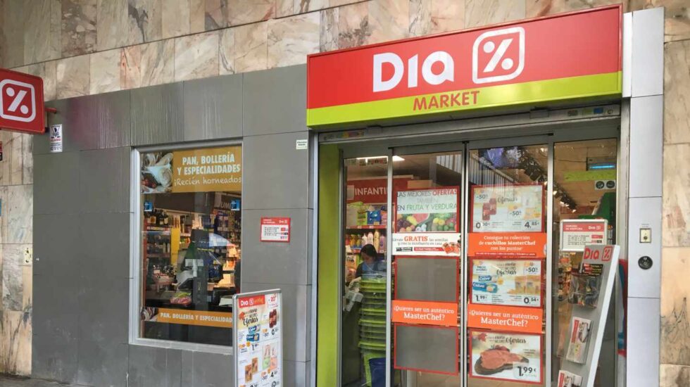 Dia sufre una nueva debacle y el mercado contempla ya el riesgo de impago.