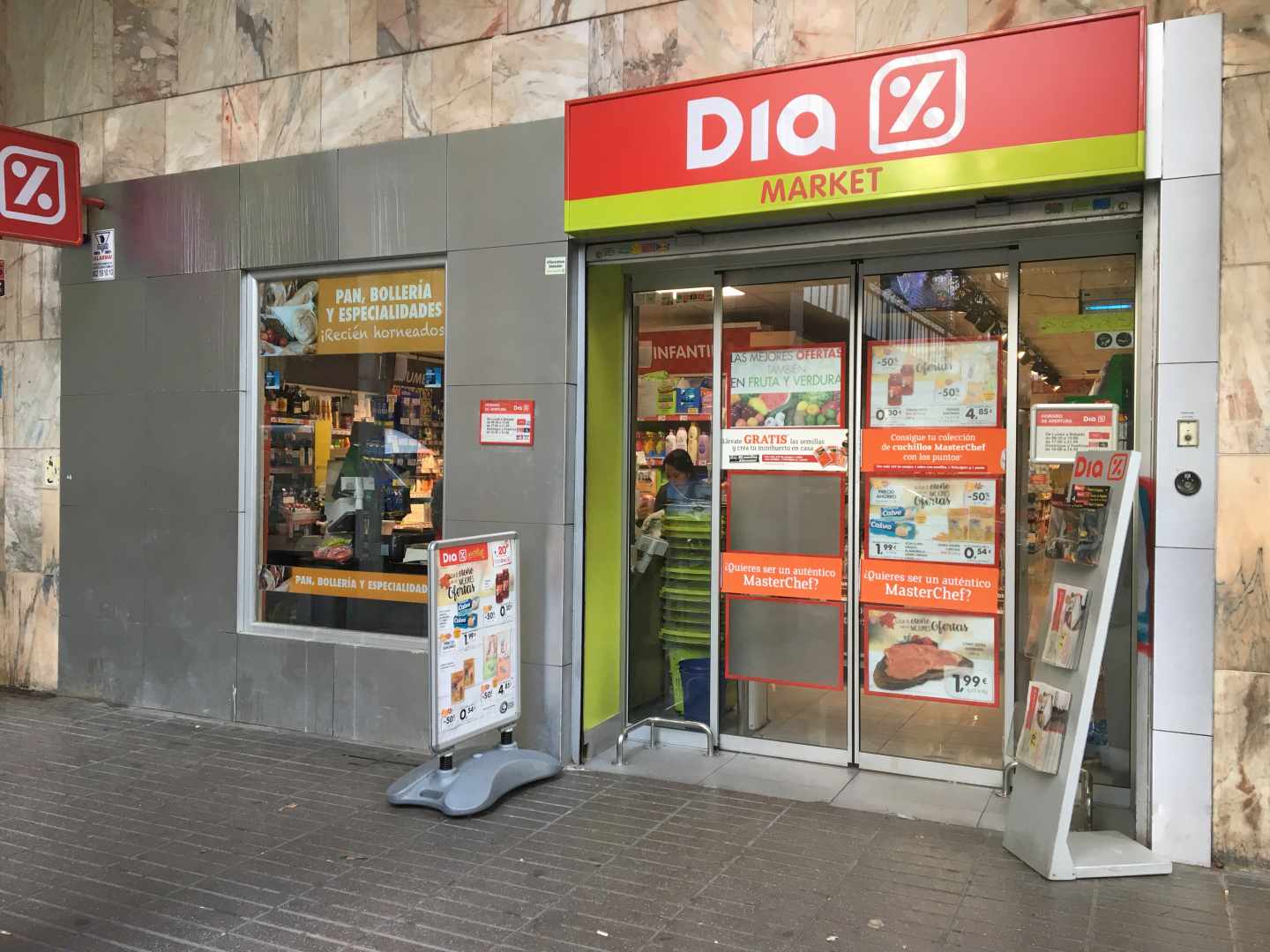 Dia sufre una nueva debacle y el mercado contempla ya el riesgo de impago.