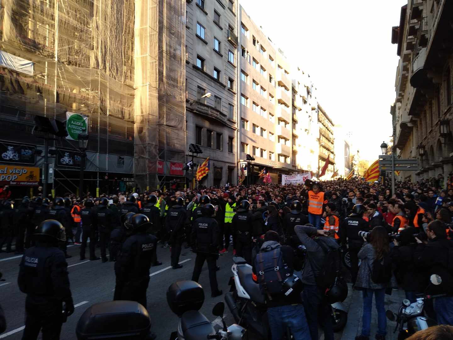 Disturbios en Barcelona.