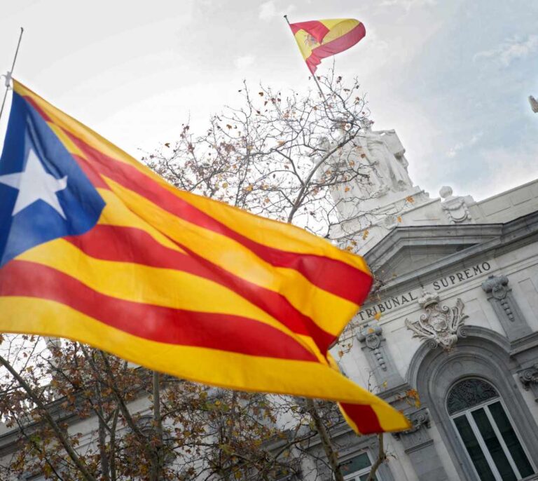 Siete jueces, doce imputados: empieza el juicio al procés