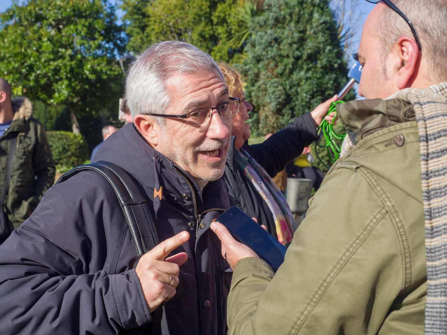 Gaspar Llamazares, esta semana con representantes de Alcoa.