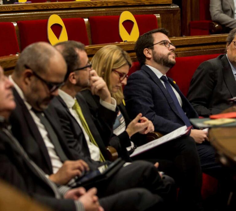 La Generalitat impone su formato de 'minicumbre' en la reunión Torra-Sánchez