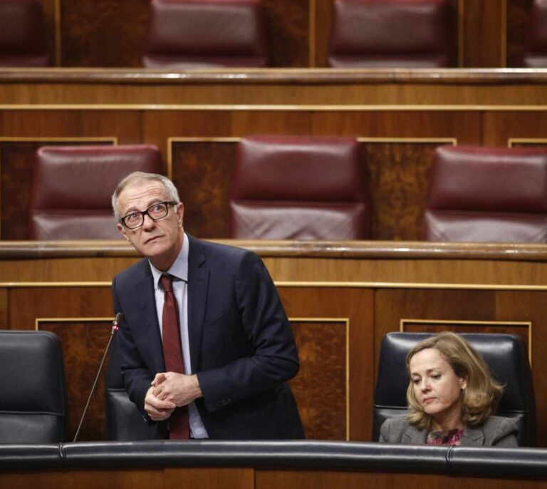 Guirao asegura al PP que celebrará la Navidad: "Cantaremos villancicos"