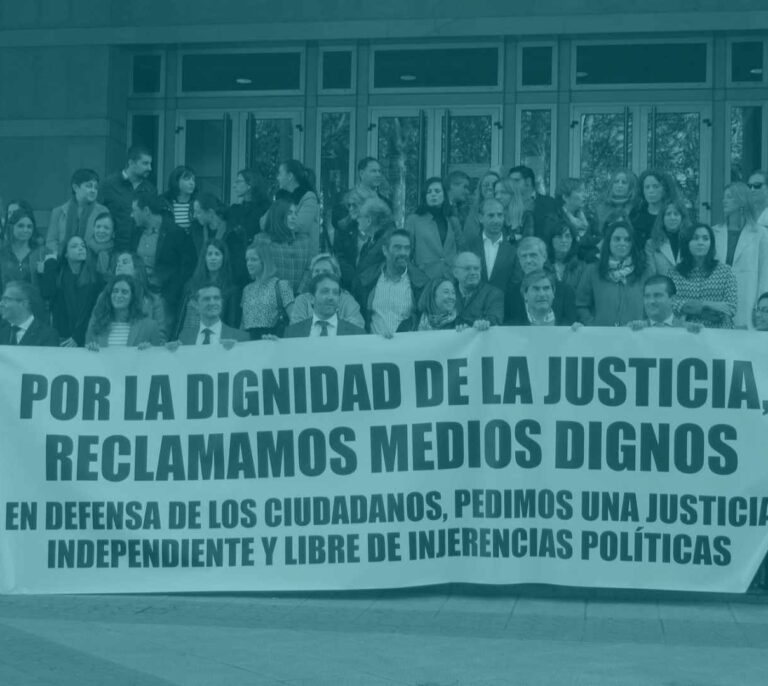 Políticos, no dejen pasar la ocasión de hacer Historia