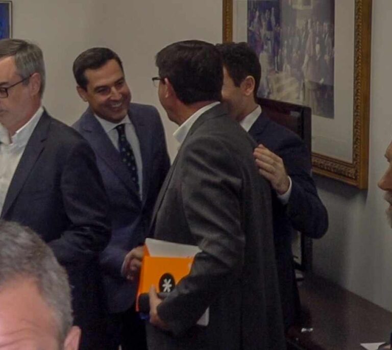 PP y Ciudadanos cierran un acuerdo de 23 medidas de regeneración democrática en Andalucía