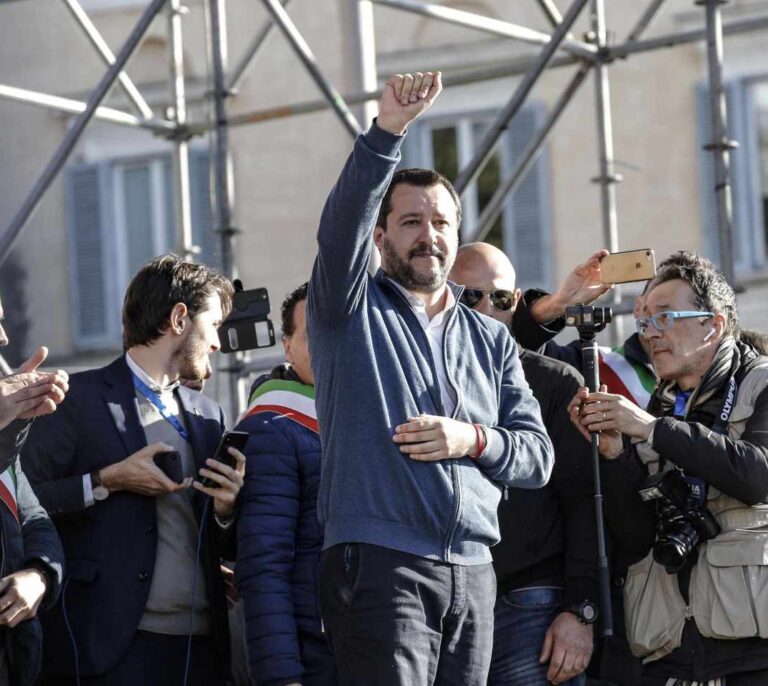 Salvini celebra el auge de Vox como "una buena noticia para España"