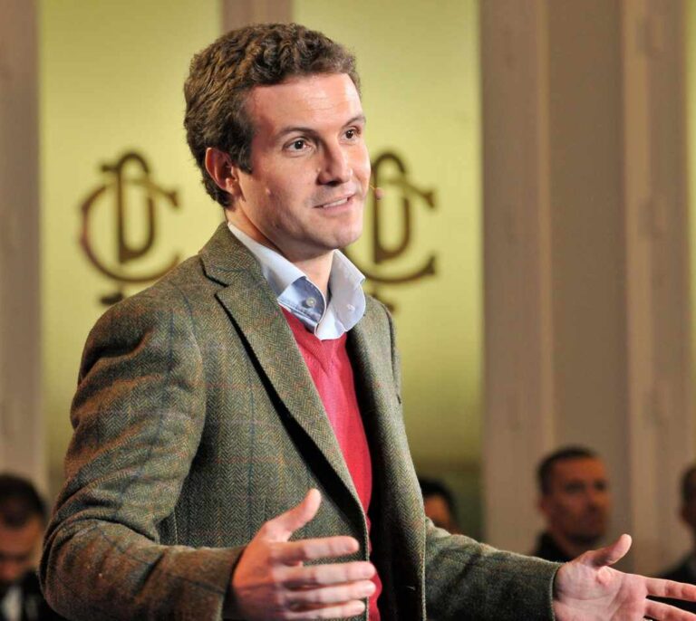 Casado, dispuesto a negociar los Presupuestos si Sánchez "recapacita"