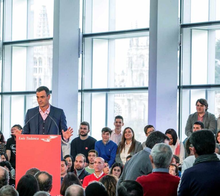 Sánchez dice que el pacto con Vox refleja la “quiebra moral” de la derecha