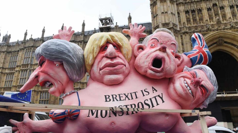 Protestas por el Brexit en las inmediaciones del Parlamento británico.