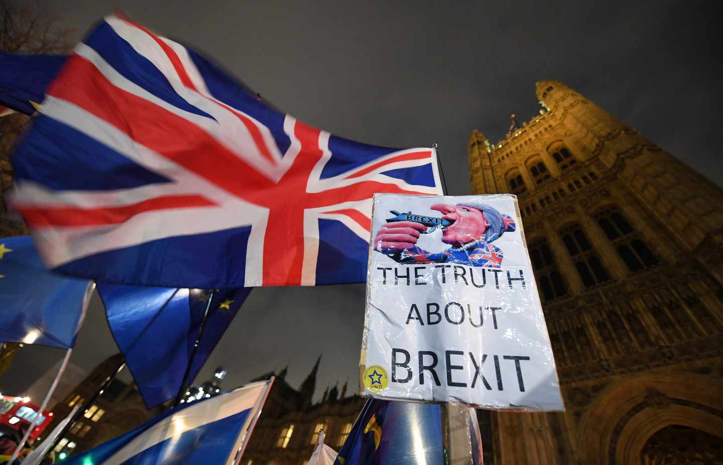 Protestas por el Brexit en Londres junto al Parlamento.