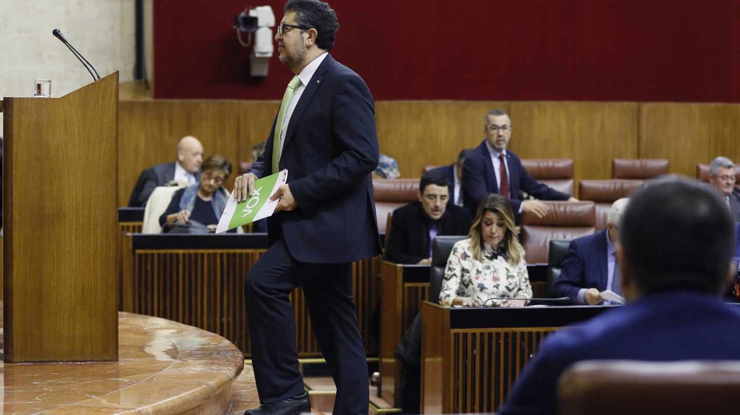 Francisco Serrano, momentos antes de la intervención del líder de Vox en Andalucía.