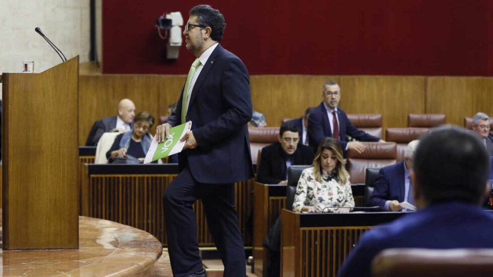 Francisco Serrano, momentos antes de la intervención del líder de Vox en Andalucía.