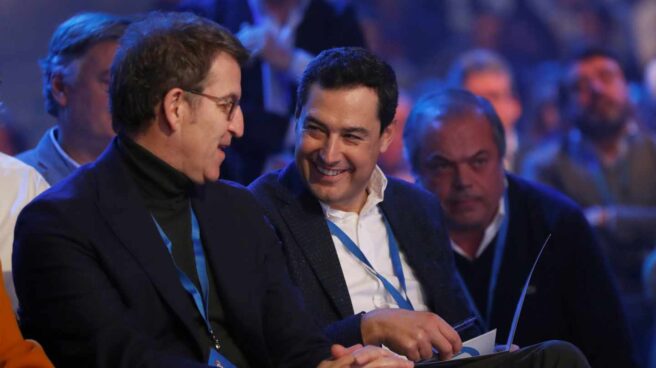 Feijóo y Moreno charlan en la Convención del PP.