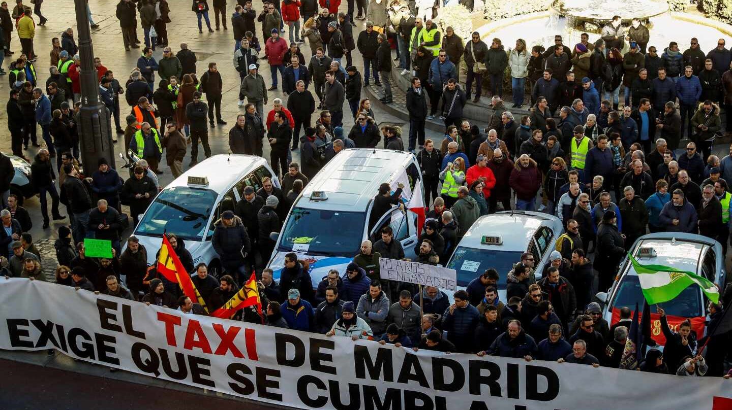 Manifestación de taxistas en la Puerta del Sol en Madrid.