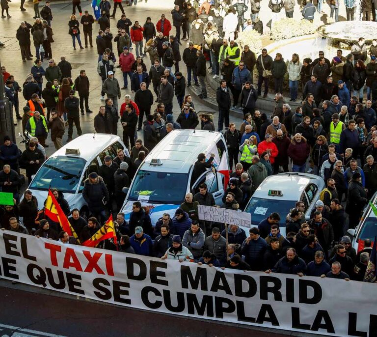 Gigantes del turismo piden al taxi cancelar “de inmediato” la huelga para salvar Fitur