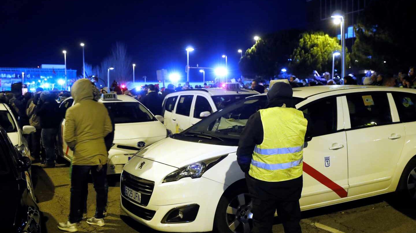 Concentración de taxistas en Ifema (Madrid).