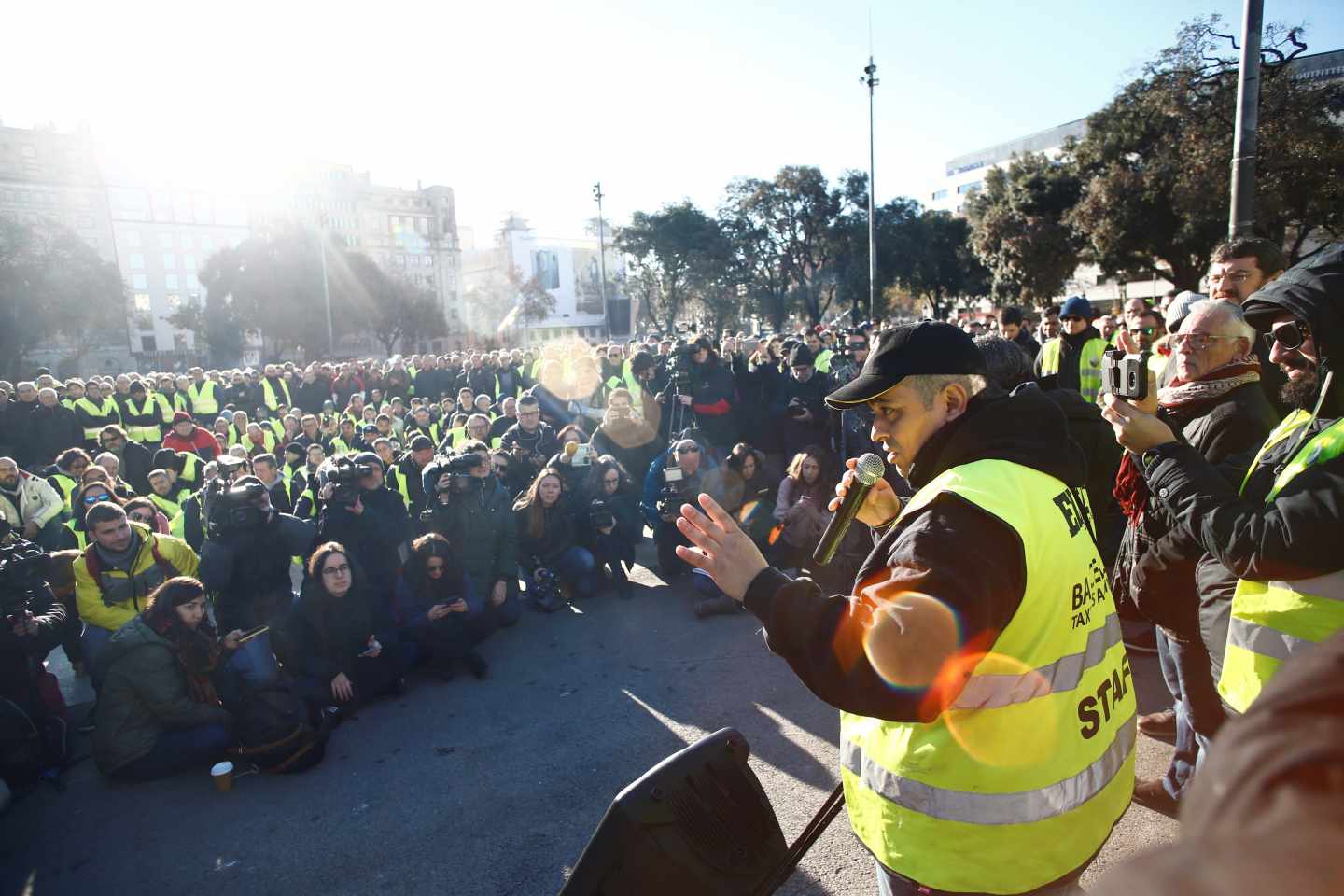 Cataluña cede ante el taxi y obliga a Uber y Cabify a plantearse dejar Barcelona