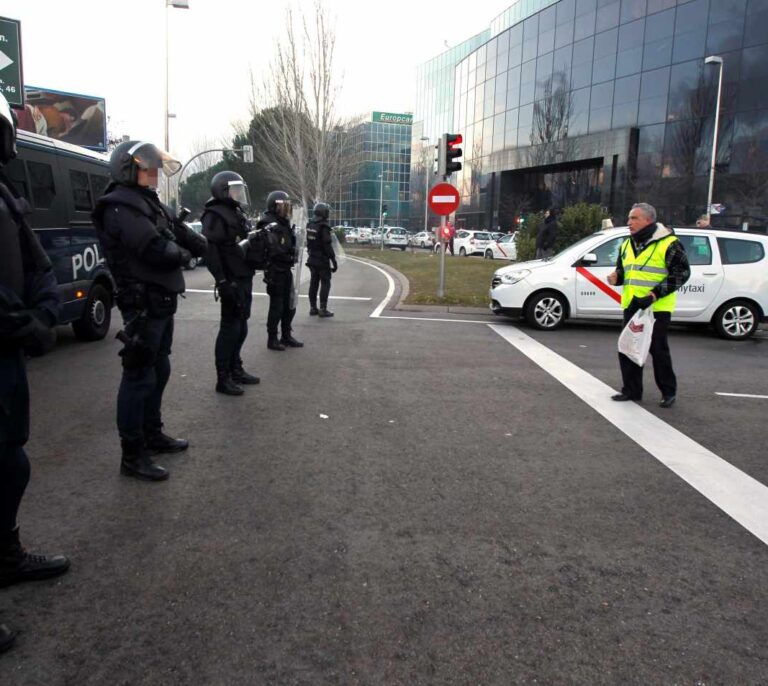 “Los hoteles suministramos muchos clientes al taxi. Tiene delito que nos fastidien Fitur”