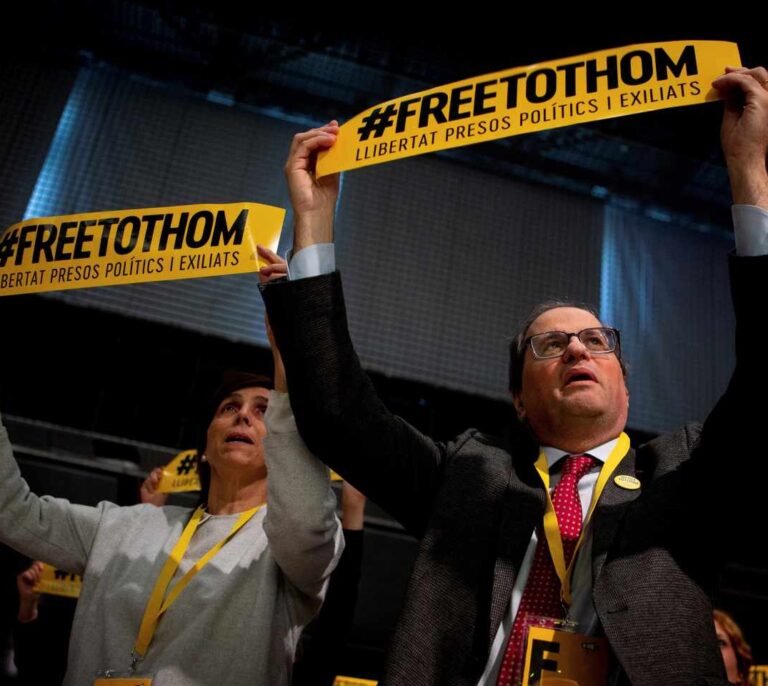 Torra llama a los catalanes a prepararse para "el año de la república"