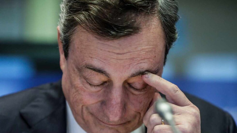 Draghi recuerda que el BCE puede recuperar herramientas si la economía empeora.
