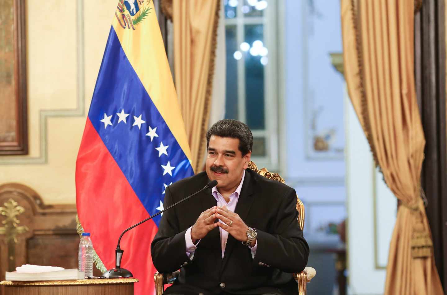 Maduro rechaza los comicios presidenciales pero ofrece elecciones legislativas