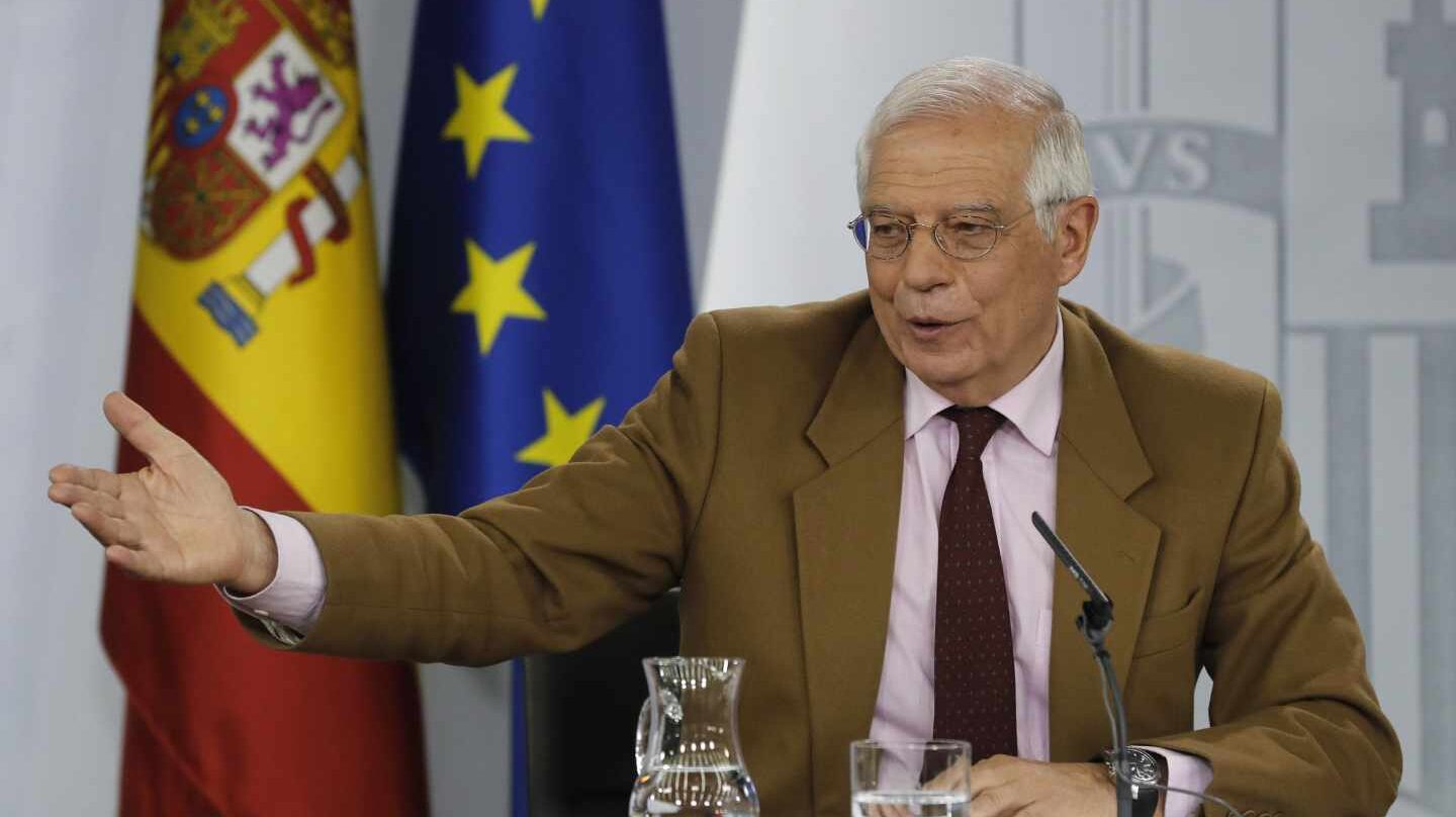 El ministro español de Exteriores, Josep Borrell, en el Consejo de Ministros.