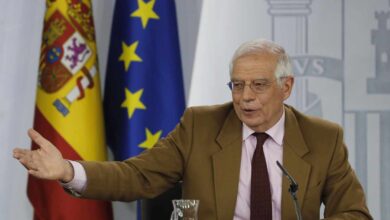 El TSJC rechaza por "extemporánea" la petición de Borrell de cerrar las embajadas