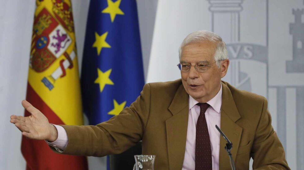 El ministro español de Exteriores, Josep Borrell, en el Consejo de Ministros.