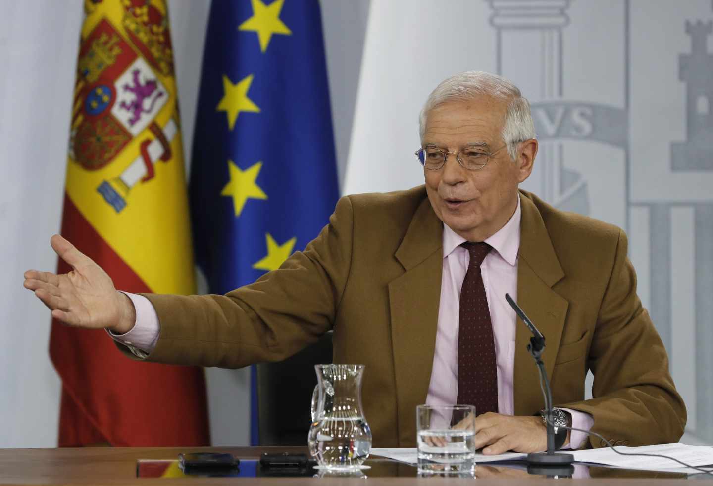 El ministro español de Exteriores, Josep Borrell, en el Consejo de Ministros.