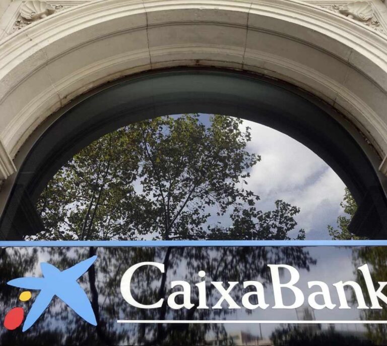 CaixaBank y sindicatos se reúnen el 10 de enero para comenzar a negociar el ERE