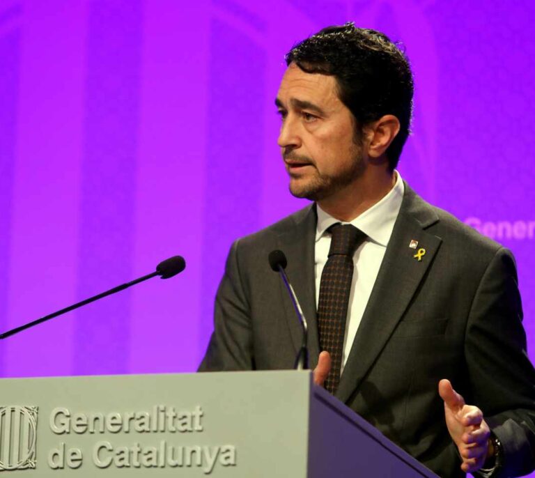 La Generalitat culpa a Fomento del caos provocado por el taxi en Barcelona