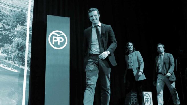 El presidente del PP, Pablo Casado (i), durante la presentación hoy de sus candidatos a la Comunidad y el Ayuntamiento de Madrid, Isabel Díaz Ayuso (2d) y José Luis Martínez-Almeida (d), respectivamente, en un acto que abre la precampaña de los 'populares' en la región de cara a las elecciones autonómicas y locales del próximo mes de mayo.