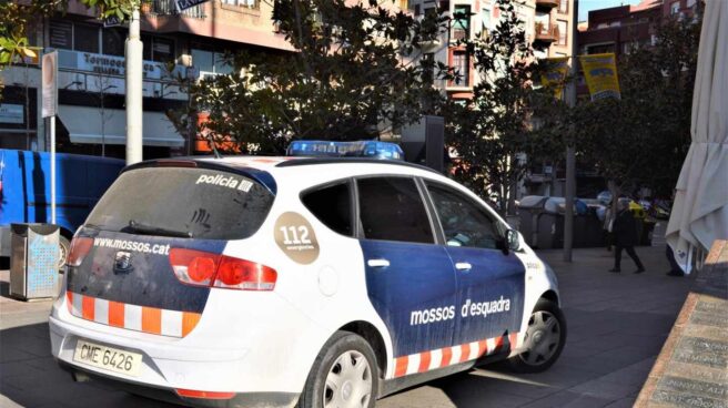 Encuentran el cuerpo de una mujer en plena calle en Barcelona