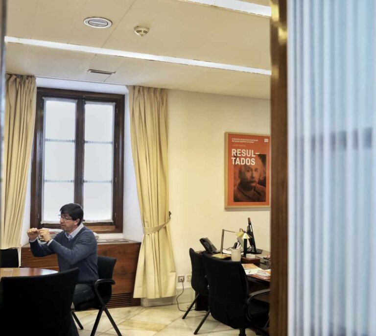 Juan Marín: “Dicen que cuidado con los que vienen... mire usted, cuidado con los que estaban”