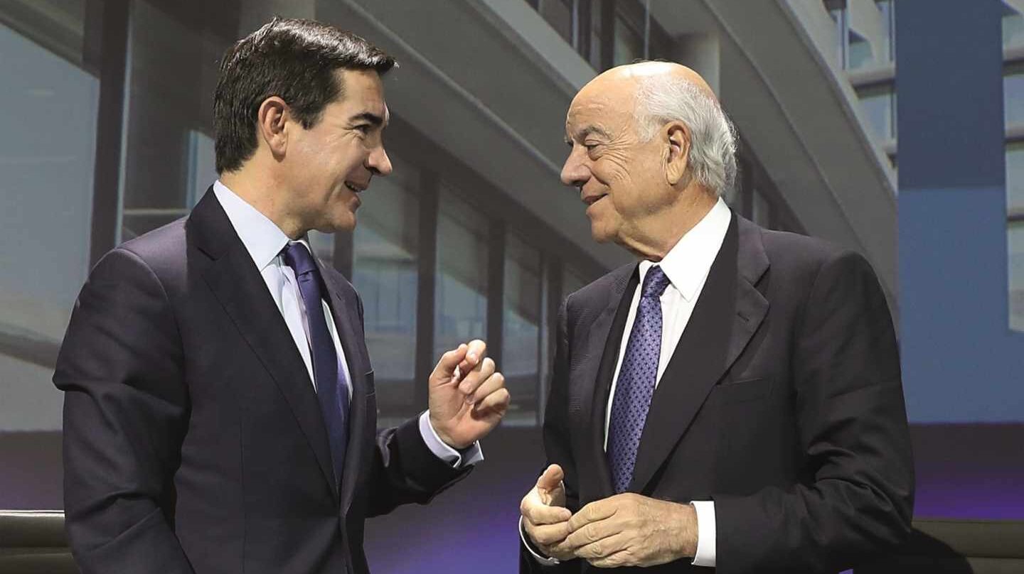 Carlos Torres Vila, presidente de BBVA, y Francisco González, presidente de honor de BBVA,