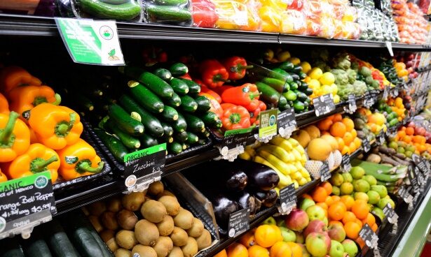 Frutas y verduras en un mercado