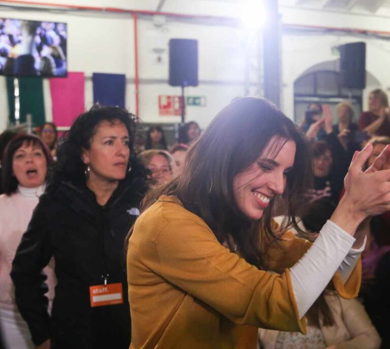 Las lágrimas de Irene Montero a su vuelta: "He aprendido que la esperanza vence al miedo"