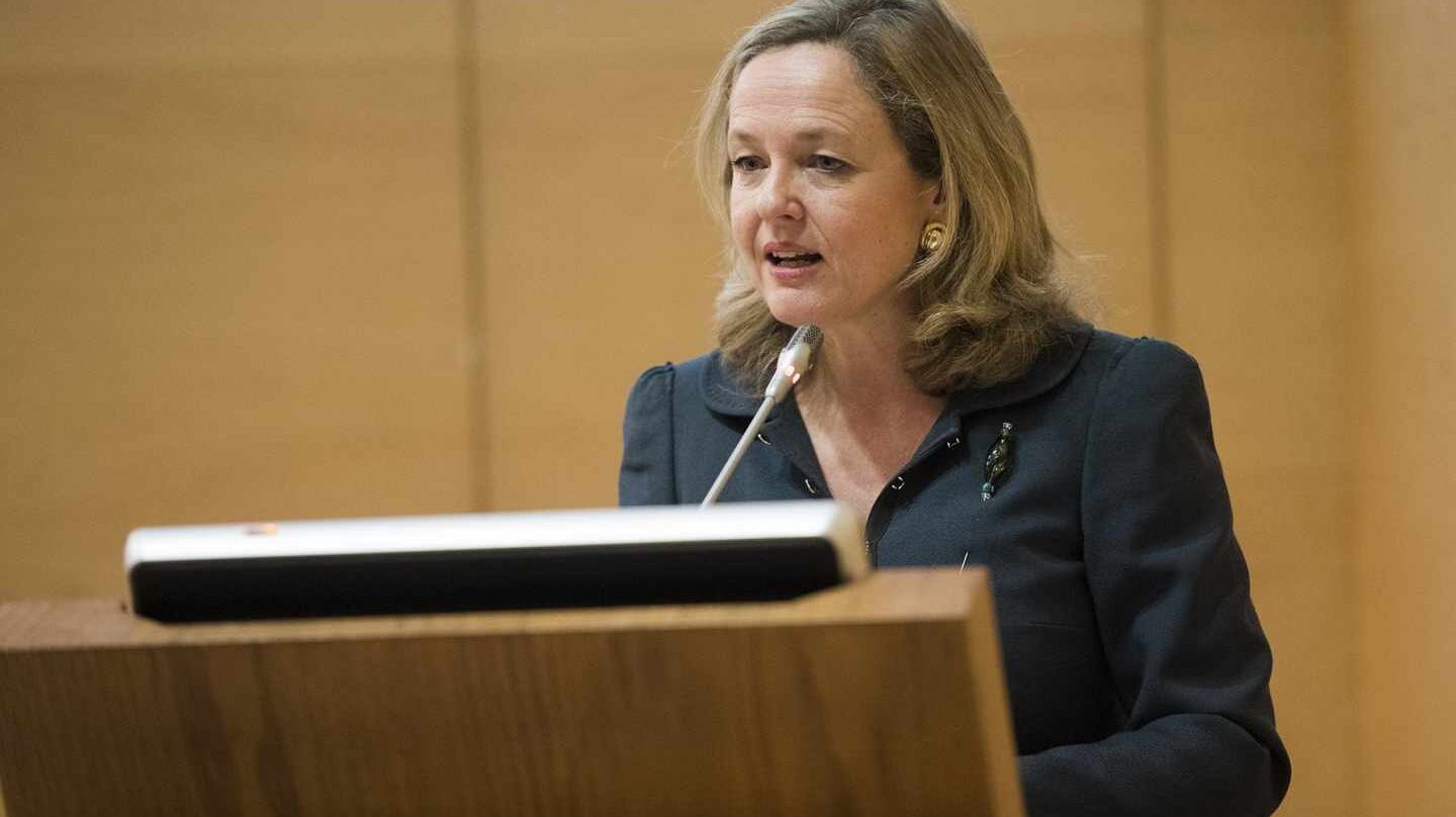 La ministra de Economía, Nadia Calviño.