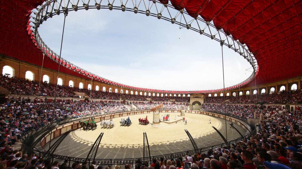 Representación histórica en el parque temático Puy du Fou (Francia).