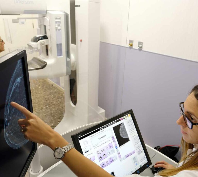 Los falsos positivos en mamografías doblan el riesgo de padecer cáncer de mama