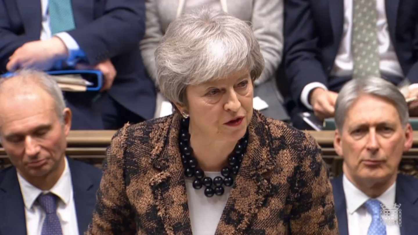 Theresa May, primera ministra británica, durante su declaración en el Parlamento.